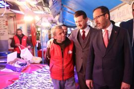 Bakan Kasapoğlu, Hamamyolu esnafını ziyaret etti