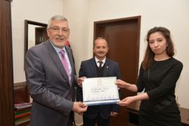 Başkan Bozkurt mazbatasını aldı