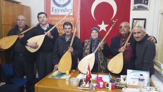Merhum Sıdıka Yakşi için şiirler yazdılar, türküler bestelediler