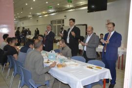 Türkiye Diyanet Vakfı Eskişehir Şubesi ve Gençlik Koordinatörlüğü’nden iftar yemeği