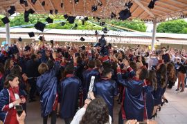 Eskişehir Tayfur Bayar Anadolu Lisesi’nin mezuniyet töreni coşkulu geçti